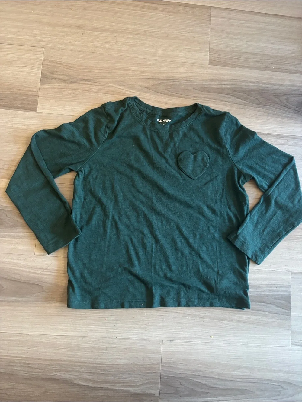 Old Navy Girls' Forest Green Long Sleeve Heart Pocket Tee
